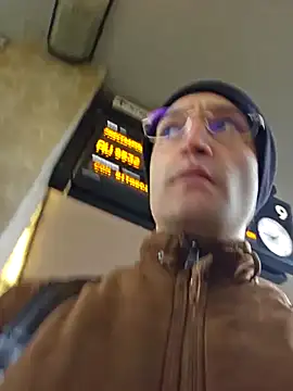 Snapshot of enricso chatting on February 14, 2025, 12:47 pm enricso online show from February 14, 2025, 12:47 pm