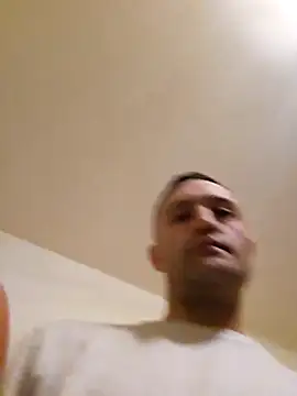 Snapshot of enricso chatting on February 24, 2025, 2:37 pm enricso online show from February 24, 2025, 2:37 pm