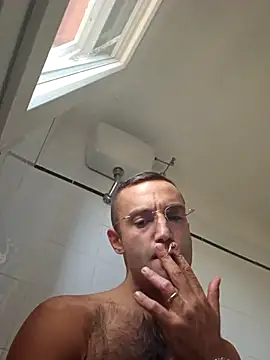 Snapshot of enricso chatting on September 25, 2025, 12:44 pm enricso online show from September 25, 2025, 12:44 pm