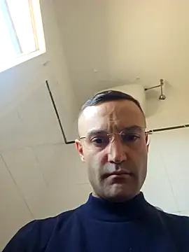 Snapshot of enricso chatting on April 4, 2026, 1:17 pm enricso online show from April 4, 2026, 1:17 pm