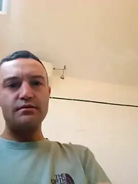 Snapshot of enricso chatting on March 10, 2026, 4:11 pm enricso online show from March 10, 2026, 4:11 pm