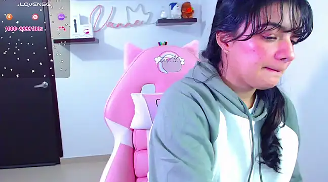 Vannessa  Shy online show from March 13, 2025, 9:59 pm