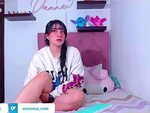 Vannessa  Shy online show from October 26, 2025, 10:21 pm