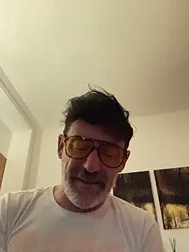 maxximere online show from March 19, 2026, 9:15 pm