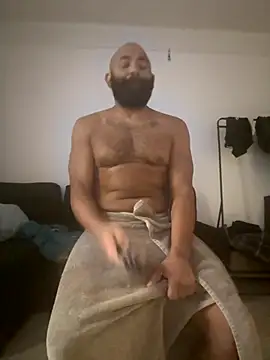 Roguecut82 online show from September 17, 2025, 2:08 pm