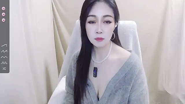 AkinLocal online show from October 20, 2025, 2:06 pm