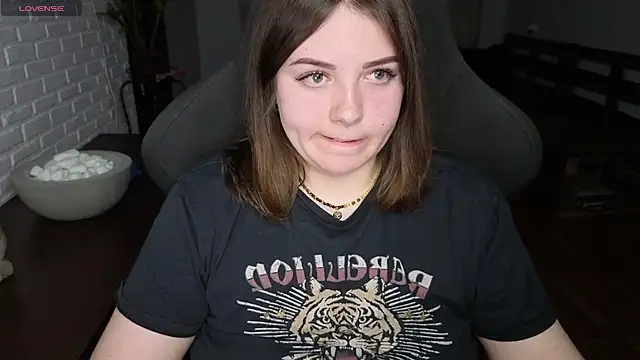 XNirvanaX online show from July 23, 2026, 2:09 am