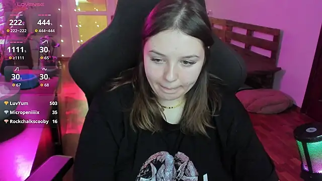 XNirvanaX online show from February 15, 2026, 7:51 am