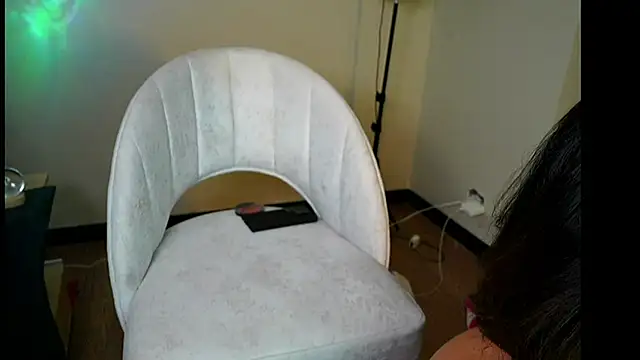 Irina Grant online show from March 20, 2025, 7:35 pm