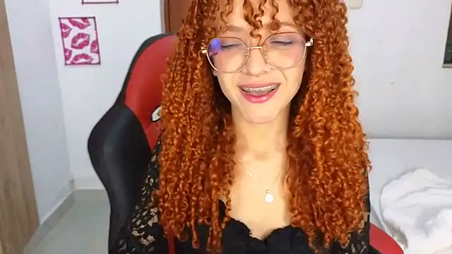 SexyLeilaa online show from January 6, 2026, 2:04 am