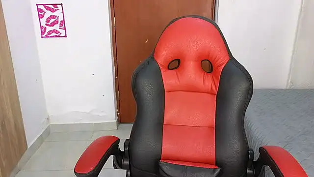 SexyLeilaa online show from November 6, 2025, 12:47 am