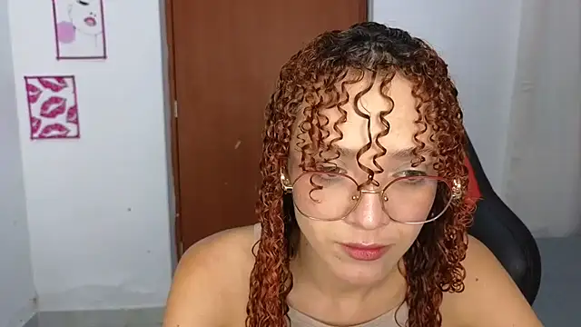 SexyLeilaa online show from October 29, 2025, 1:26 am