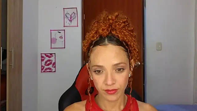 SexyLeilaa online show from February 3, 2026, 1:49 am