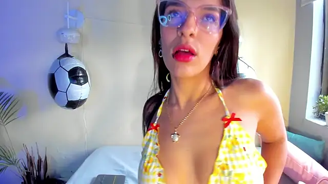 annyluna1 online show from July 13, 2026, 12:15 pm