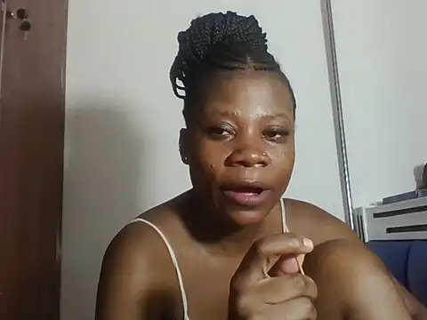 Snapshot of Sweetbaby004 chatting on February 10, 2026, 5:34 pm Sweetbaby004 online show from February 10, 2026, 5:34 pm