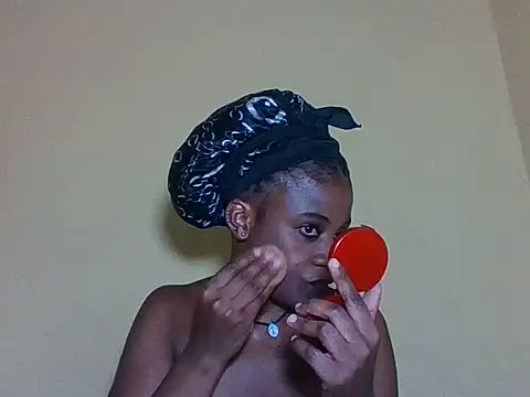 Sweetbaby004 online show from June 12, 2026, 6:27 pm
