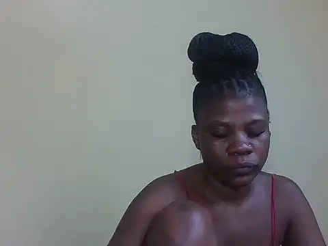 Snapshot of Sweetbaby004 chatting on July 9, 2026, 12:04 pm Sweetbaby004 online show from July 9, 2026, 12:04 pm