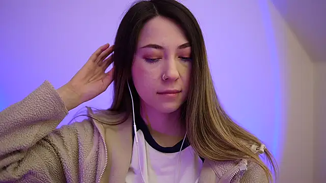 chibi moon  online show from March 21, 2025, 9:12 pm