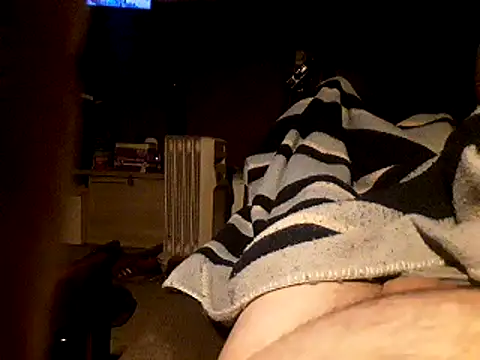 ciruelo1 online show from October 6, 2025, 7:03 pm