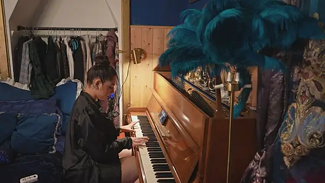 VanessaDoyle online show from March 8, 2026, 6:11 pm