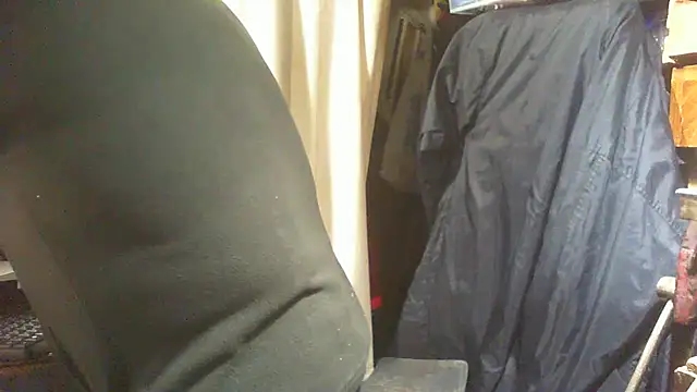 nonnomaturobisex online show from December 2, 2025, 3:25 pm