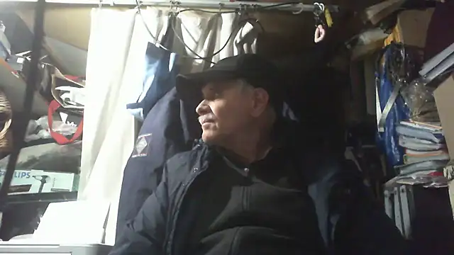 nonnomaturobisex online show from February 6, 2026, 8:21 am