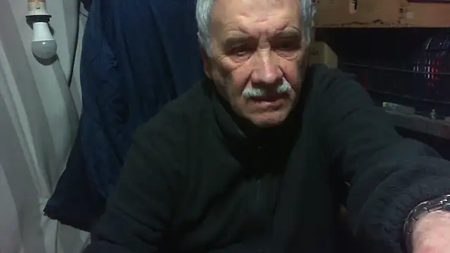 nonnomaturobisex online show from May 15, 2026, 7:06 am