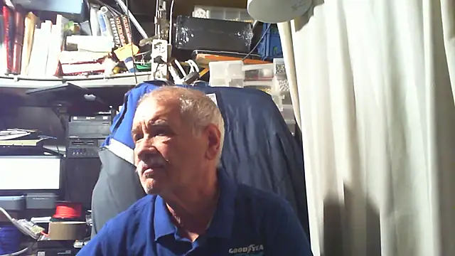 nonnomaturobisex online show from August 3, 2026, 7:27 am