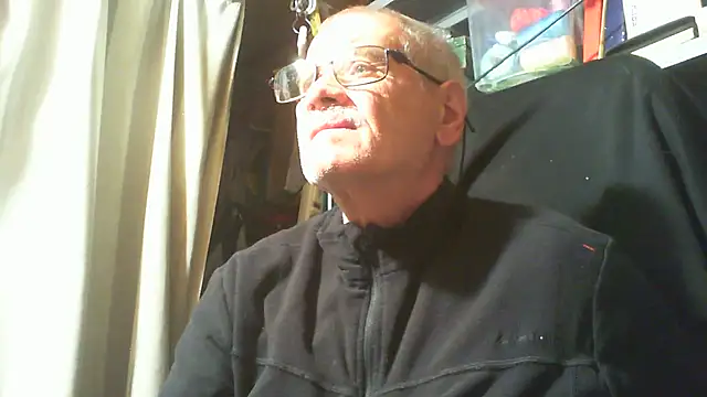 nonnomaturobisex online show from October 16, 2025, 8:11 am