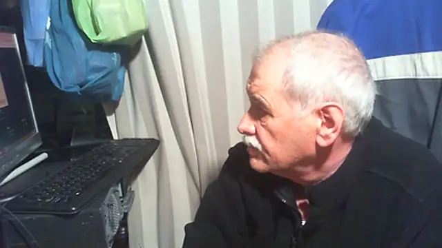 nonnomaturobisex online show from April 22, 2026, 2:13 pm