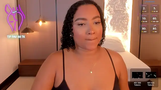 cloe 25 online show from September 10, 2025, 2:54 am