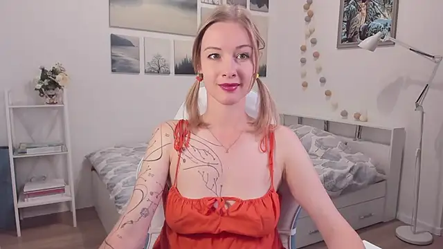 MissRightX online show from September 24, 2025, 10:11 am