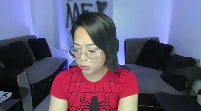 transbigcummer online show from March 18, 2025, 9:23 am