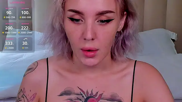 LianaFord online show from October 1, 2025, 9:29 pm