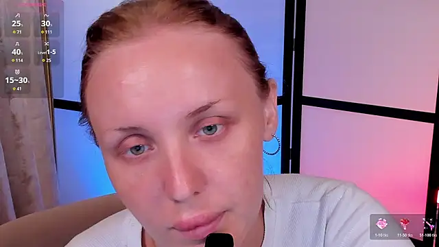 LianaFord online show from June 11, 2026, 5:04 am