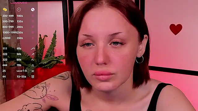 Snapshot of LianaFord chatting on February 17, 2026, 3:04 am LianaFord online show from February 17, 2026, 3:04 am