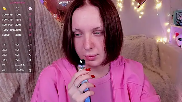 Snapshot of LianaFord chatting on February 8, 2026, 4:10 am LianaFord online show from February 8, 2026, 4:10 am