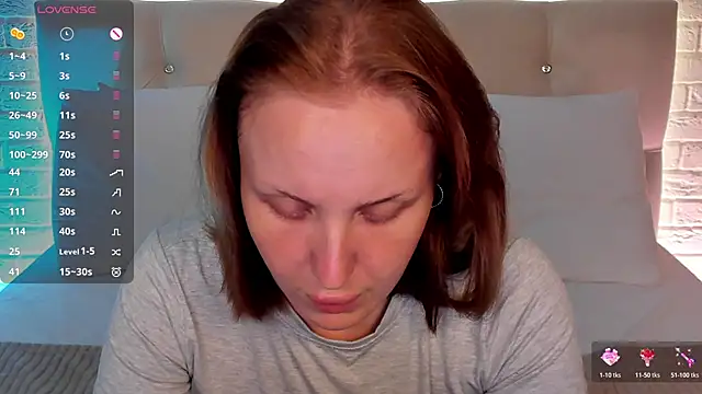LianaFord online show from June 12, 2026, 4:32 am