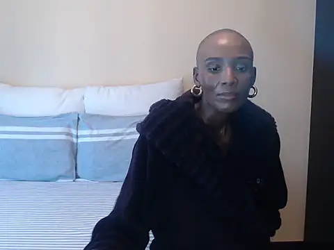 yummycherryxx online show from June 12, 2026, 7:39 am