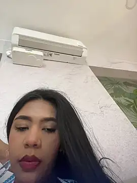AntonellaRossi online show from July 19, 2026, 1:52 pm