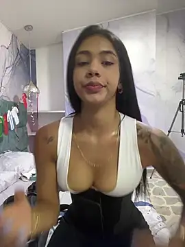 AntonellaRossi online show from July 18, 2026, 1:41 pm
