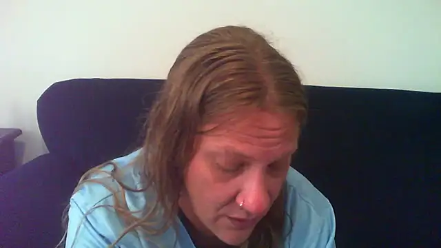 BubblegumCj online show from February 15, 2026, 8:02 am