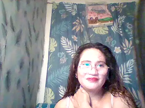 Amazing Angel22 online show from September 8, 2025, 6:18 pm