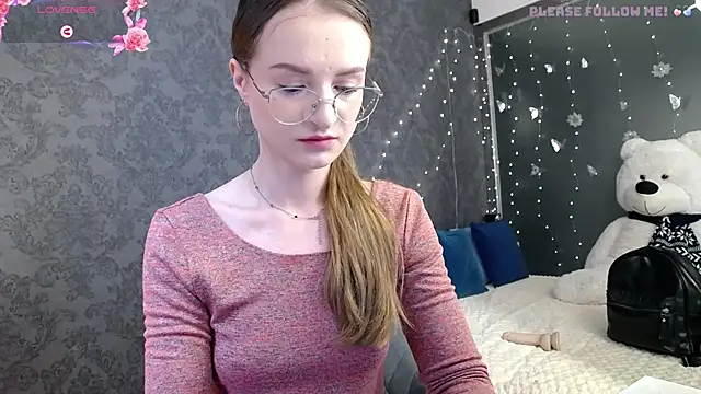 KateJonson online show from June 2, 2026, 6:46 am