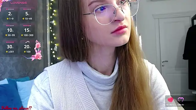 KateJonson online show from October 7, 2025, 6:36 am