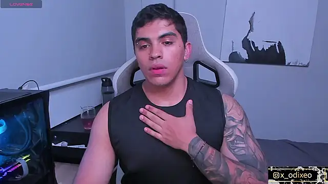 Snapshot of x-odixeo chatting on January 19, 2026, 1:09 am x-odixeo online show from January 19, 2026, 1:09 am