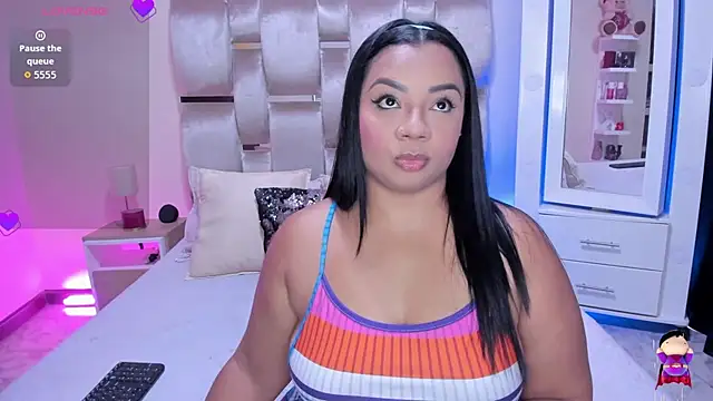 MelanyShayk online show from July 24, 2026, 4:14 pm