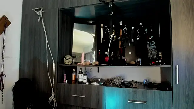 sweet  wild online show from February 28, 2025, 9:55 pm