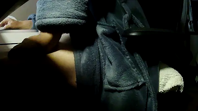suedel65 online show from April 27, 2026, 3:04 am