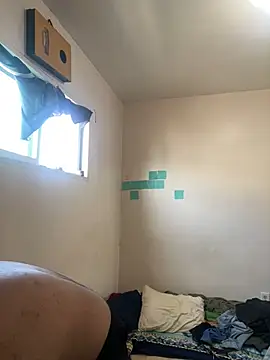 Snapshot of imyogi23 chatting on February 18, 2025, 6:58 pm imyogi23 online show from February 18, 2025, 6:58 pm